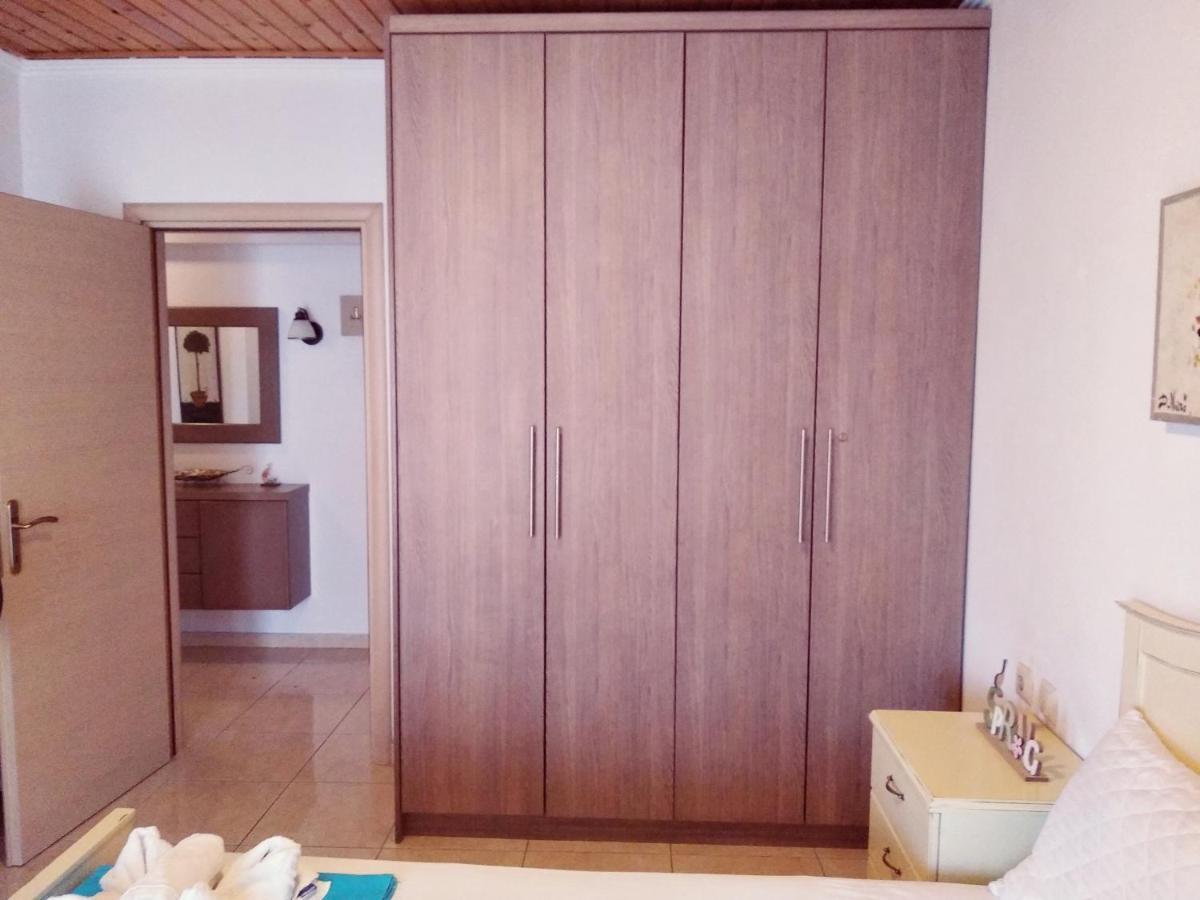 Niki Apartments Sea View Attic Platamonas Exterior foto