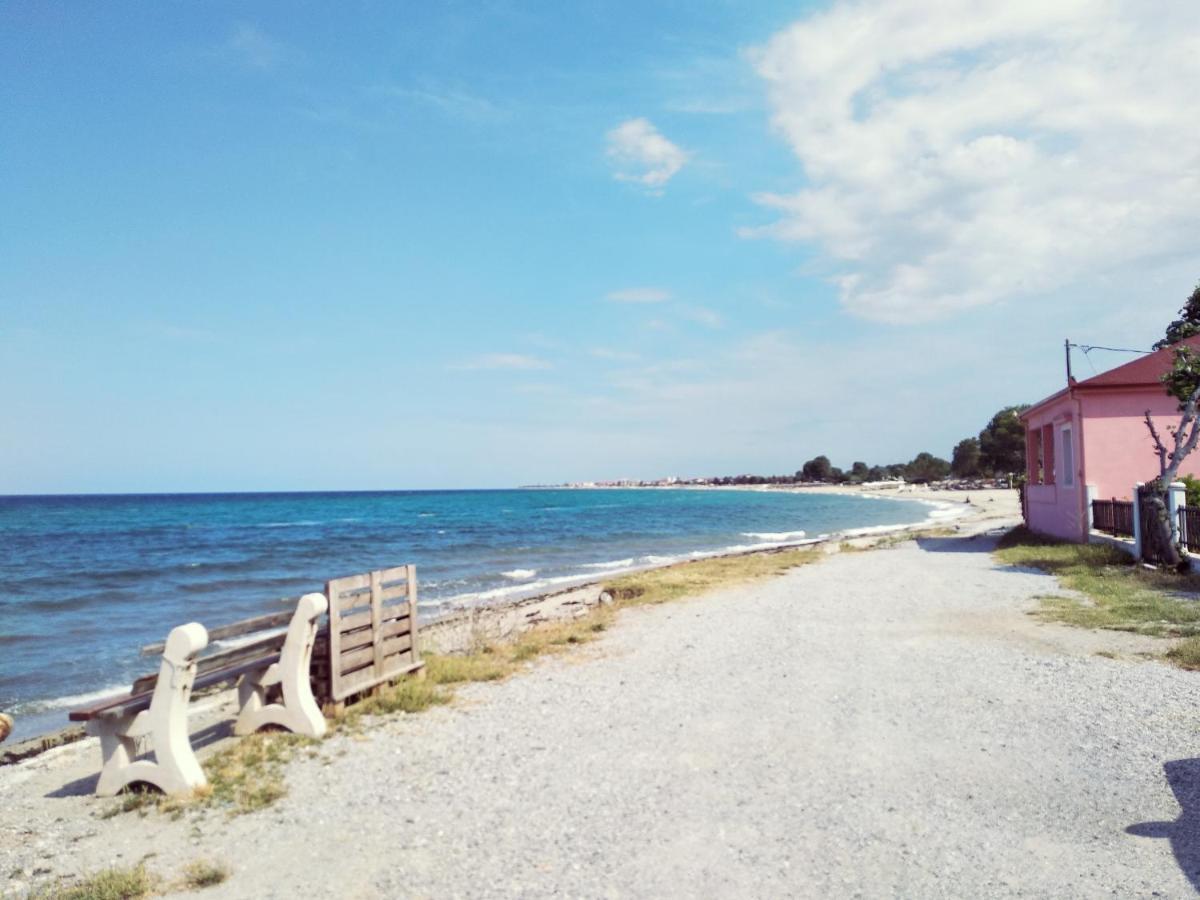 Niki Apartments Sea View Attic Platamonas Exterior foto