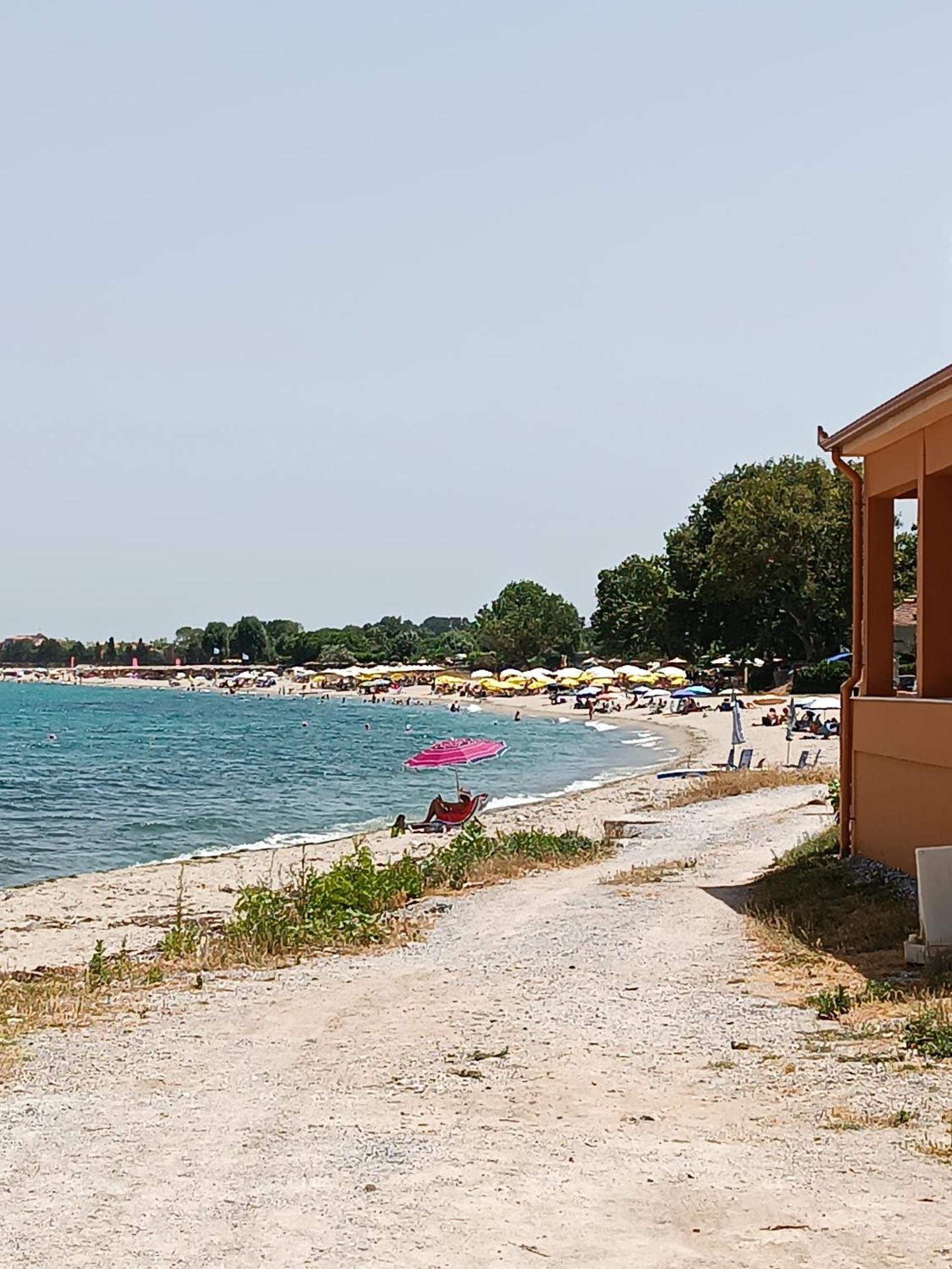 Niki Apartments Sea View Attic Platamonas Exterior foto